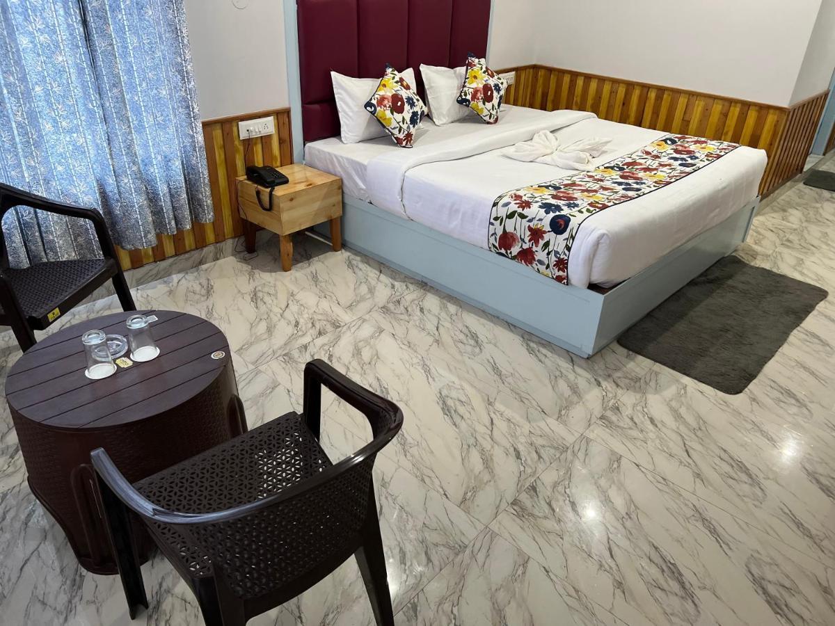 Hotel Apple Flower Manāli Dış mekan fotoğraf