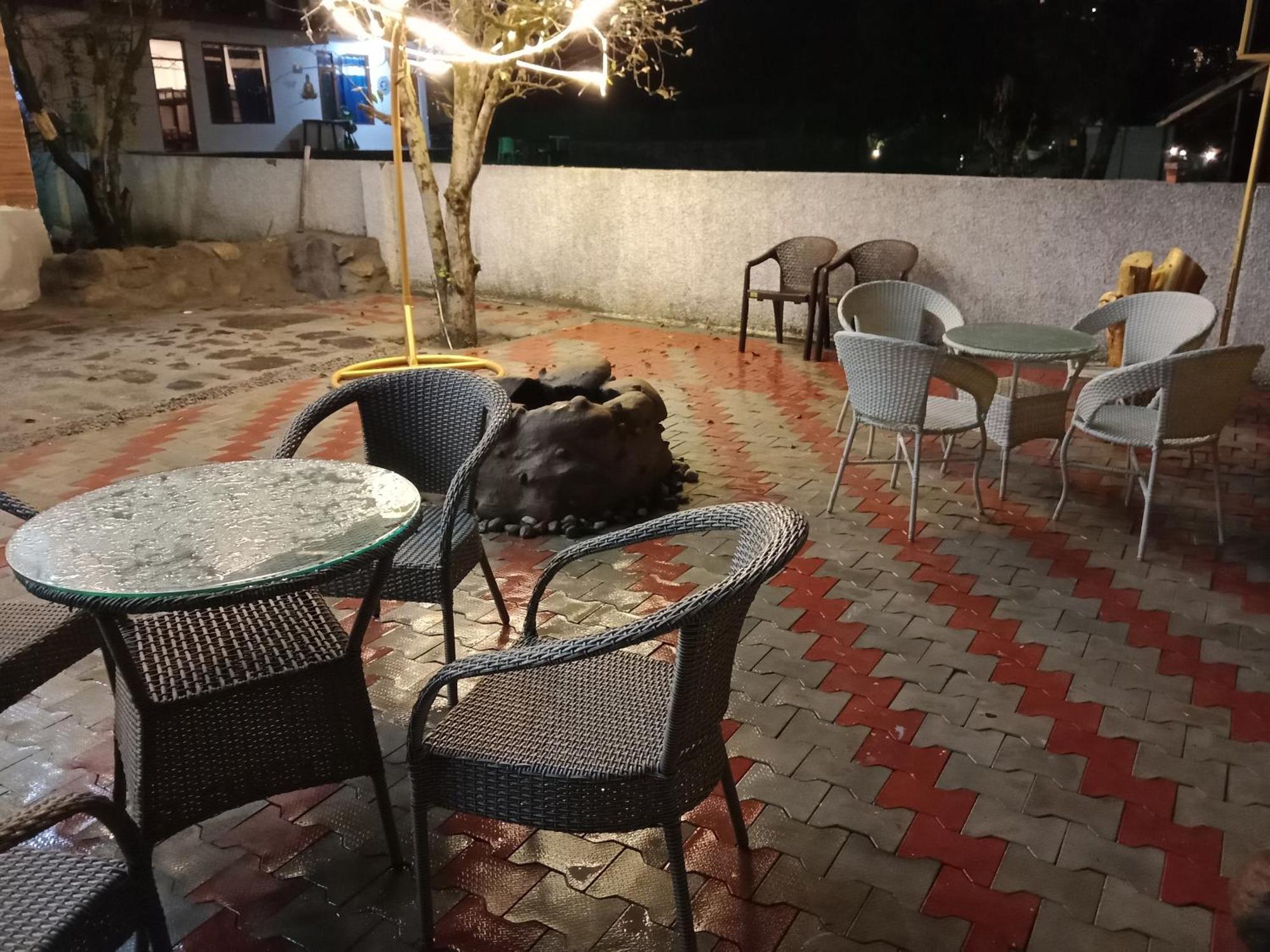 Hotel Apple Flower Manāli Dış mekan fotoğraf