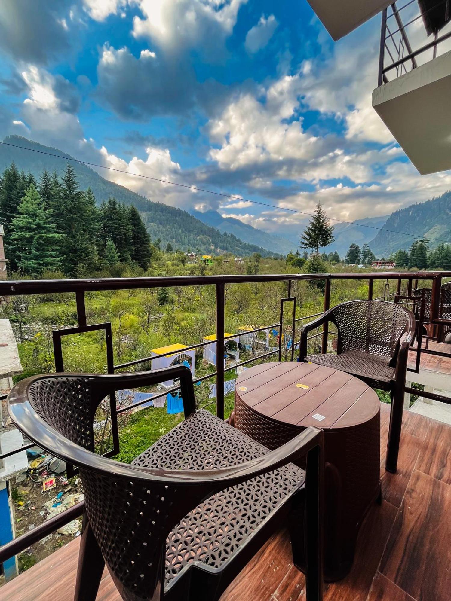 Hotel Apple Flower Manāli Dış mekan fotoğraf