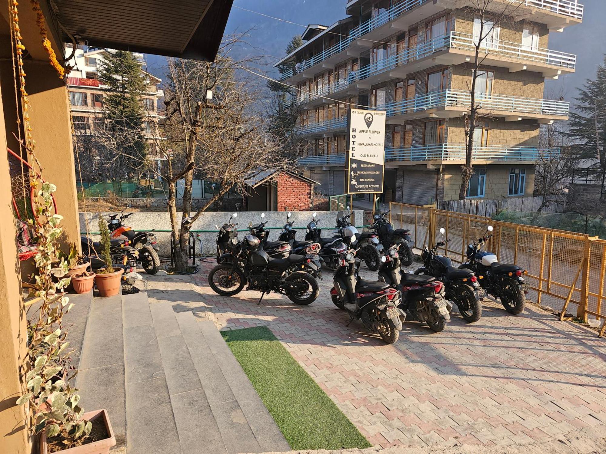 Hotel Apple Flower Manāli Dış mekan fotoğraf